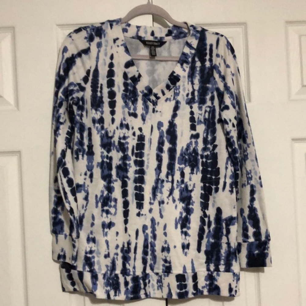 Ellen Tracy tie dye pattern v neck sweater with pockets XS